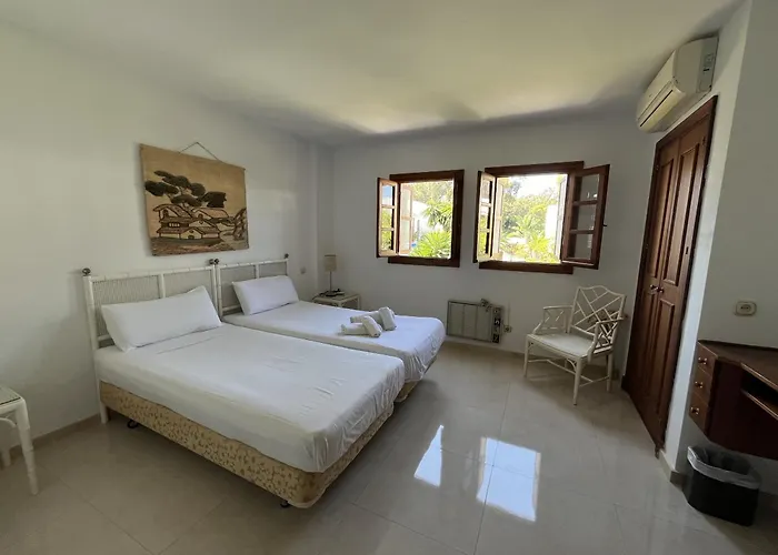 - Playa - 2 Con Jardin Y Acceso Directo A La Piscina Is15 إِستيبونا