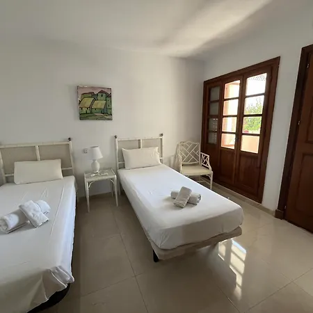 - Playa - 2 Con Jardin Y Acceso Directo A La Piscina Is15 *