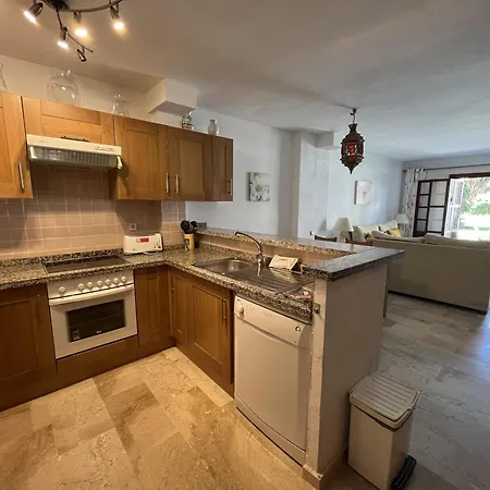 Villa - Playa - 2 Con Jardin Y Acceso Directo A La Piscina Is15