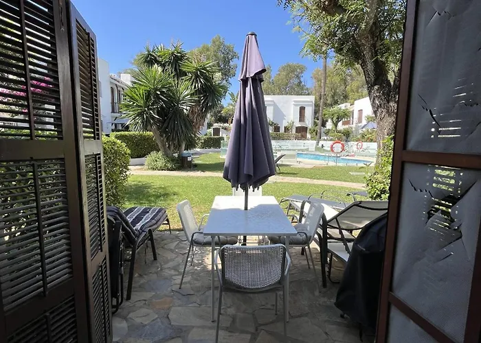 - Playa - 2 Con Jardin Y Acceso Directo A La Piscina Is15 Villa *