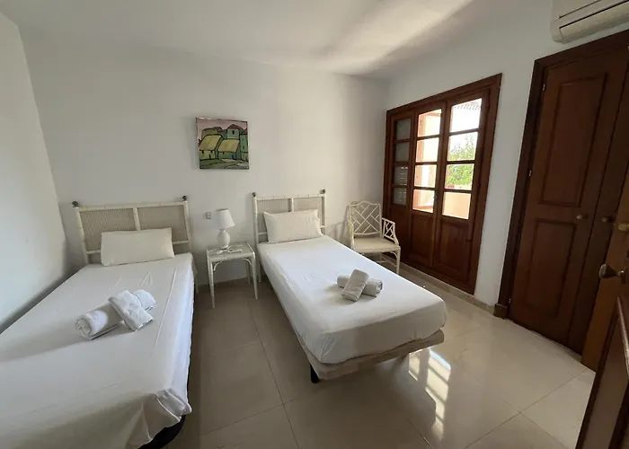 - Playa - 2 Con Jardin Y Acceso Directo A La Piscina Is15 *