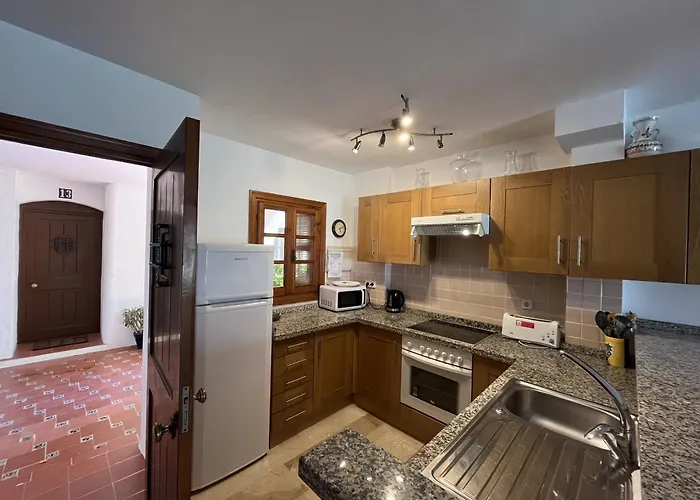 - Playa - 2 Con Jardin Y Acceso Directo A La Piscina Is15